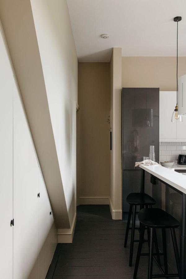 The Curator'S Apartment - Spacious 2 Bedrooms Bath Esterno foto